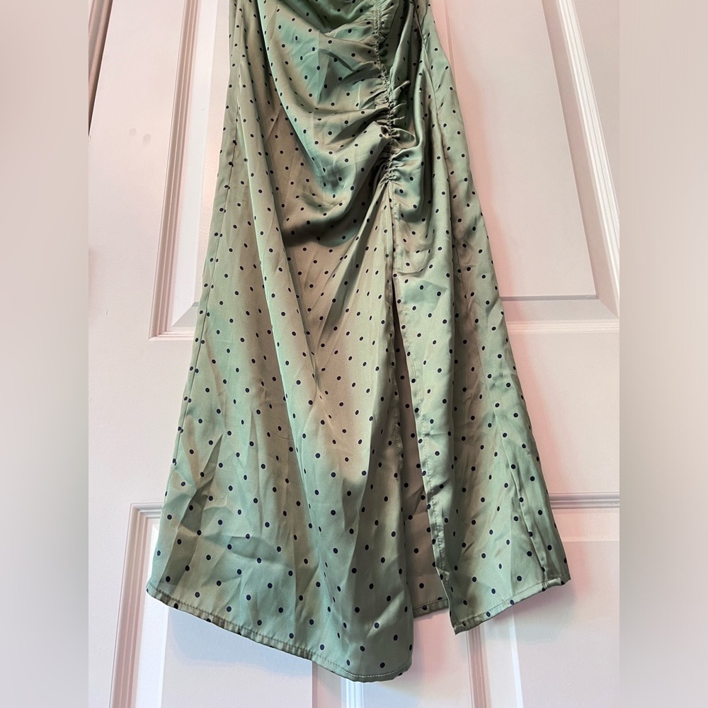 Zara Satin Skirt- Like new - Picture 8 of 13